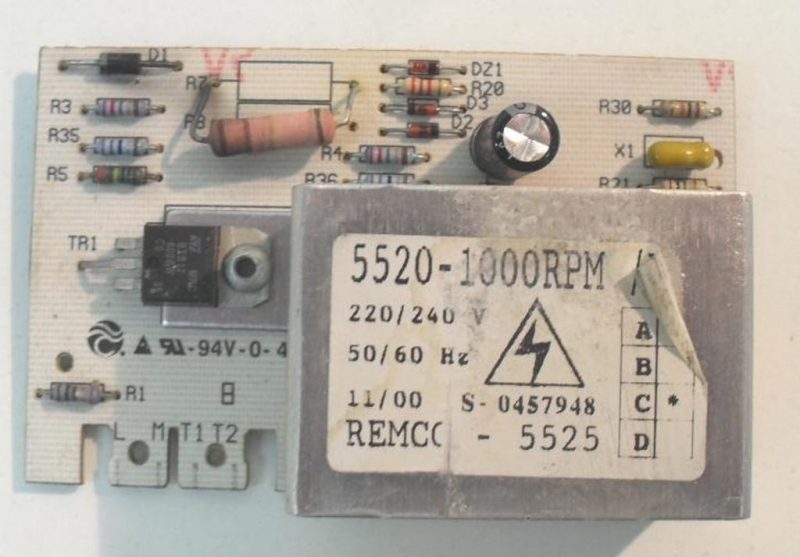 Scheda main lavatrice Indesit WG1031TPR cod 0457948