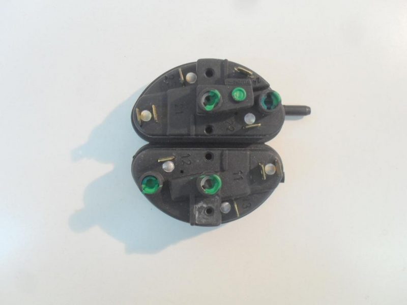 PRESSOSTATO COD. 03200   PER LAVATRICI OCEAN