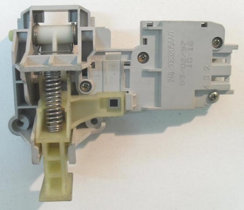 Bloccaporta lavatrice Bosch WOF1600 FD 7703 cod 3063205AA0