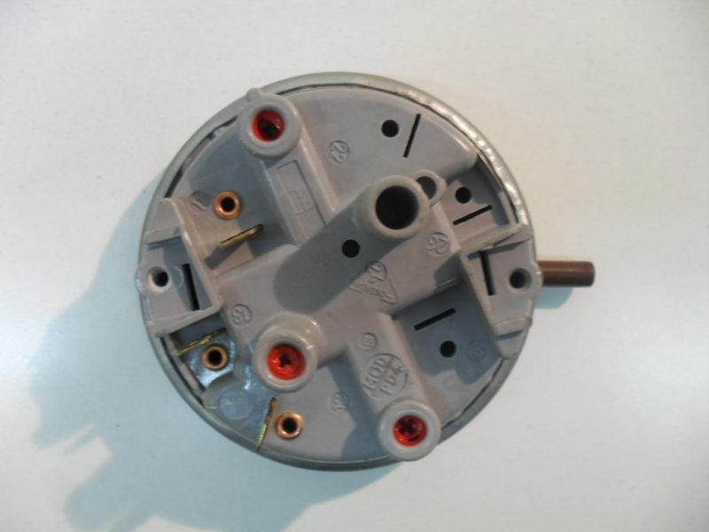 PRESSOSTATO COD.160002712   PER LAVATRICE ARISTON ABS436TX, abs 536 tx it, LAS 608TXGRIT, indesit wgs 438 t
