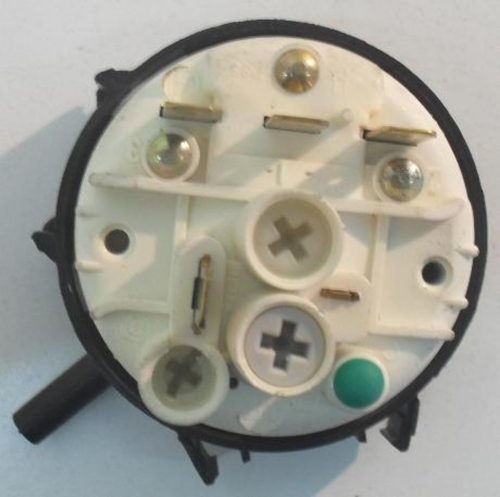 PRESSOSTATO COD. 91201080   PER LAVATRICE CANDY CN 65 AT, CJ 534 AT,  candy cn 55 at, cn 55 at