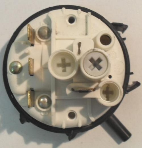 4175 -- 000 (4259) PRESSOSTATO COD. 41008092 CODICE ALTERNATIVO 276195 PER LAVATRICE CANDY CN 65 AT, CN 55 AT