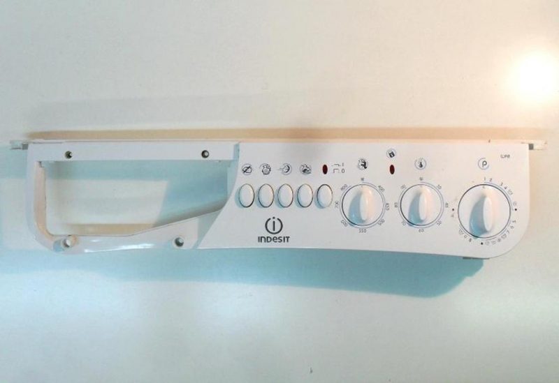 FRONTALE PER LAVATRICE INDESIT WA8   COMPLETO DI TIMER COD. 31660001.05 E SELETTORI