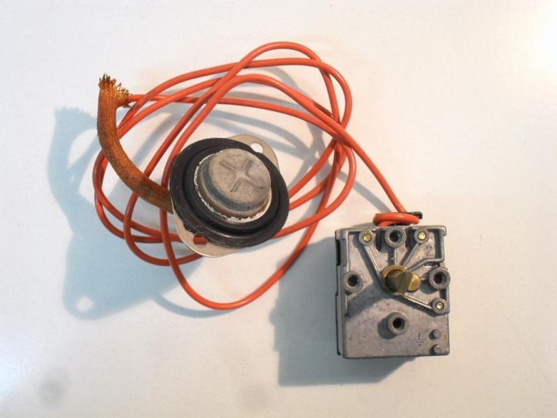 TERMOSTATO PER LAVATRICE WHIRLPOOL AWG 702/7, AWM5500