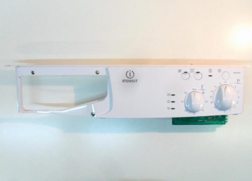 Frontale lavatrice Indesit WIAV80 completo di scheda comandi 210130041.03