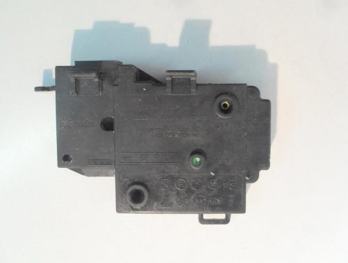 Bloccaporta lavatrice Ariston AVTL89 cod 16002022500