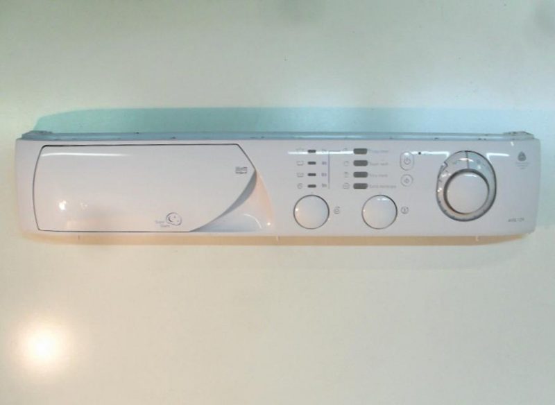 FRONTALE PER LAVATRICE ARISTON AVSL129   COMPLETO DI SCHEDA COMANDI COD. 21013057301 E SELETTORI