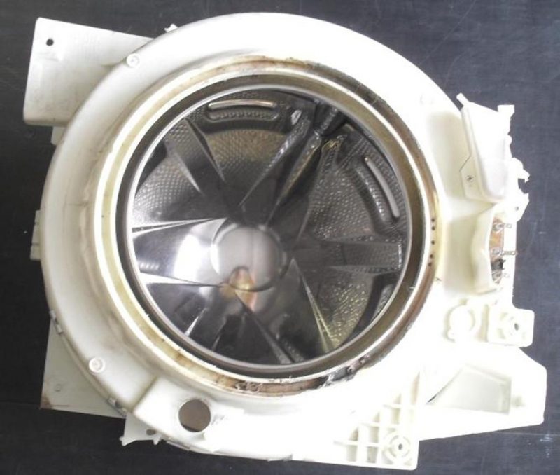 GRUPPO VASCA COMPLETO PER LAVATRICE WHIRLPOOL AWM 5067/A 6kg   600 giri