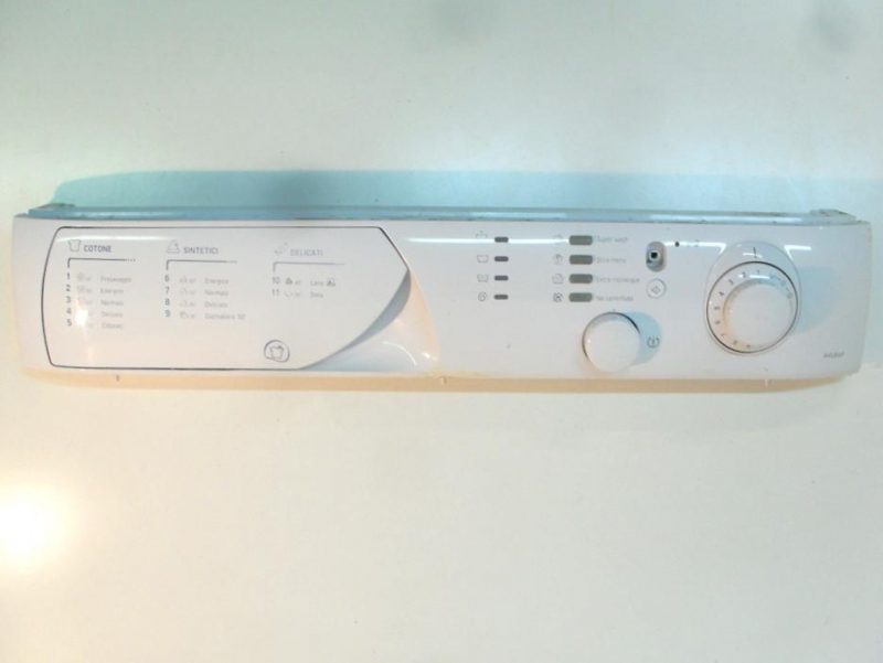FRONTALE PER LAVATRICE ARISTON AVL86P   COMPLETO DI SCHEDA COMANDI COD. 21010079601 E SELETTORI