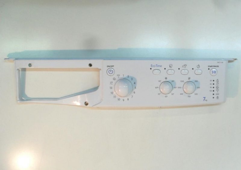 4547 -- 000 (4637) FRONTALE PER LAVATRICE INDESIT IWC7128 COMPLETO DI SCHEDA COMANDI COD. 16200210902 SW: 03.00.06