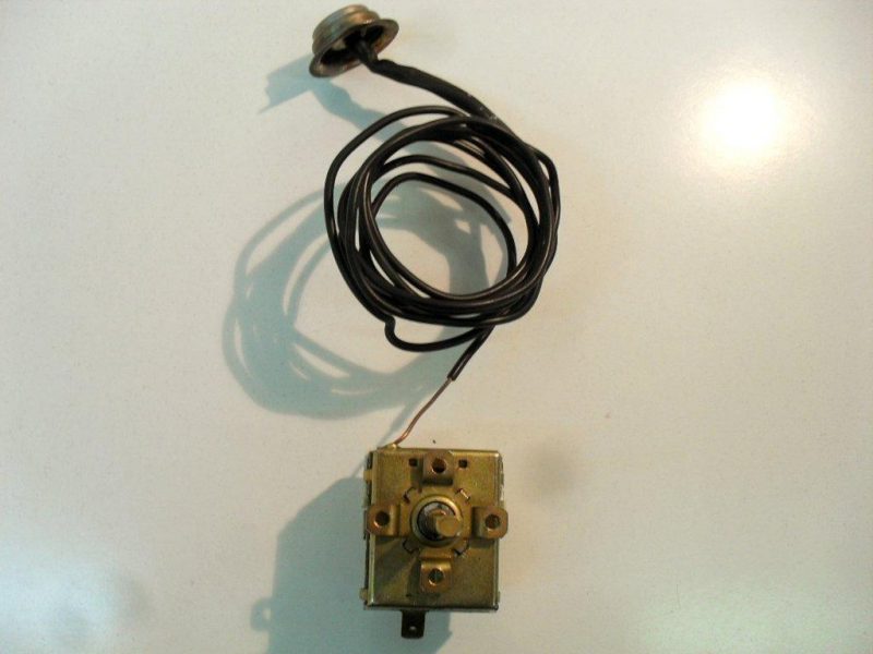 TERMOSTATO COD. TR2 29331   CODICE ALTERNATIVO: 95736   PER LAVATRICE SILTAL LE 10TK, sls 40 zt, sls 60zt WegaWhite WW-TL500, WHIRLPOOL AWG 324/1, ELETTROZETA LR 600X, ariston ba 67tx/1, al 44x, candy cn 55 at, ocean wa63, ariston ab 636 tx, ardo ac6161,