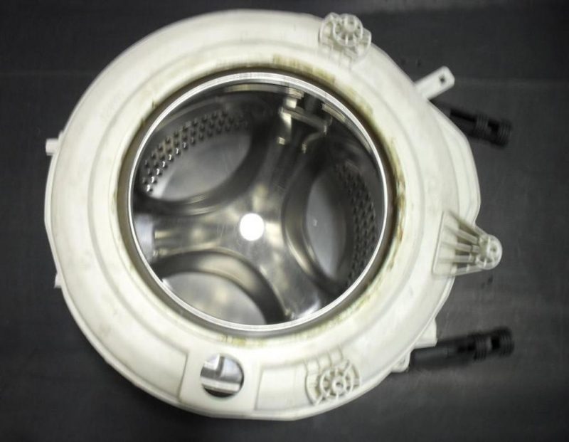 GRUPPO VASCA COMPLETO PER LAVATRICE INDESIT WILM 64 5 Kg   600 giri