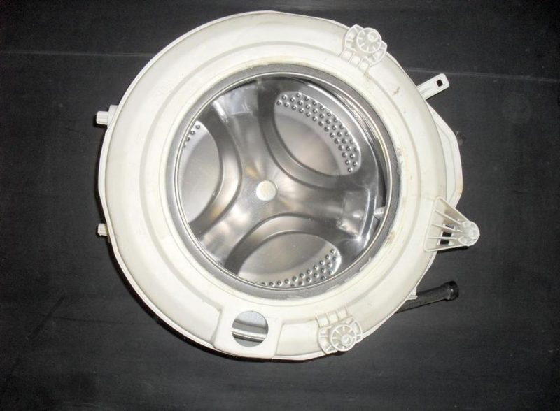 GRUPPO VASCA COMPLETO PER LAVATRICE ARISTON AVL66P 5 kg 600 giri