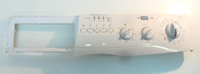 frontale   con scheda e selettori   lavatrice hoover hnf 6107