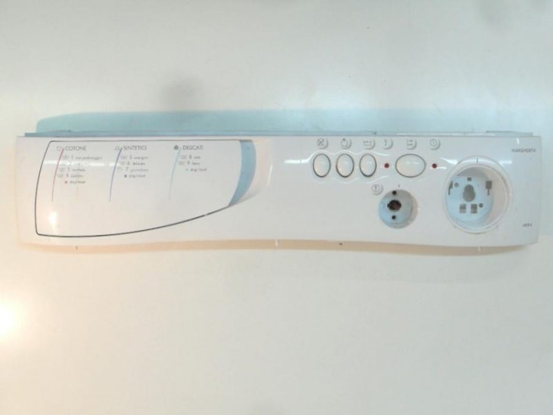 frontale    selettori   lavatrice ariston ab84
