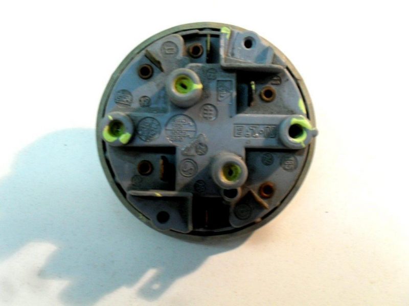 4757 -- 000 (4847) 100.20.140.30.4516 pressostato lavatrice dauer dl600tb