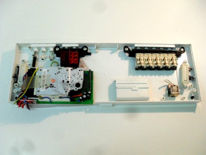 16010010200  frontale   lavastoviglie Whirlpool adg 954/2