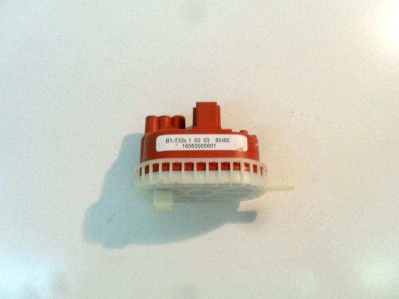 Pressostato lavastoviglie Whirlpool ADG 954/2 cod 16060005601