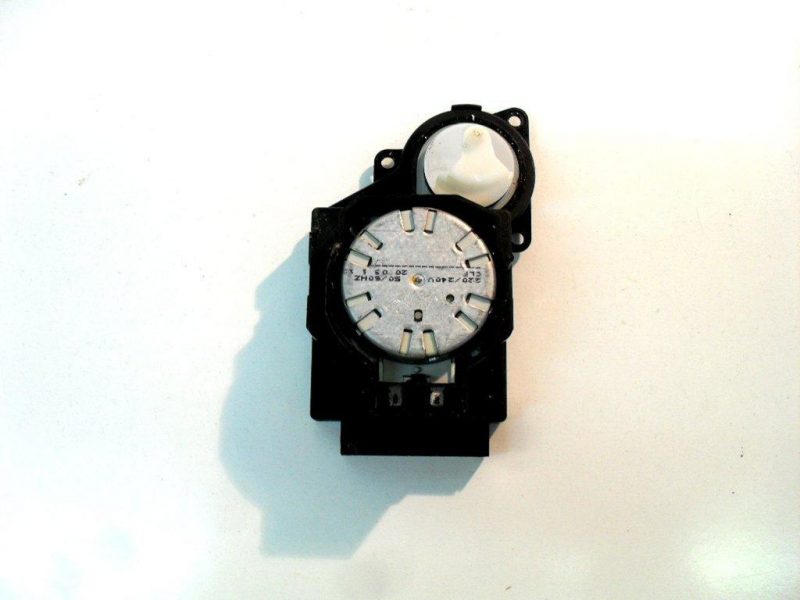 16001172900   timer   lavastoviglie ariston lsi 67 duo