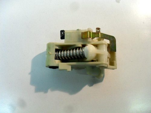 4859 -- 000 (4950) Bloccaporta lavastoviglie Ariston LSI 62