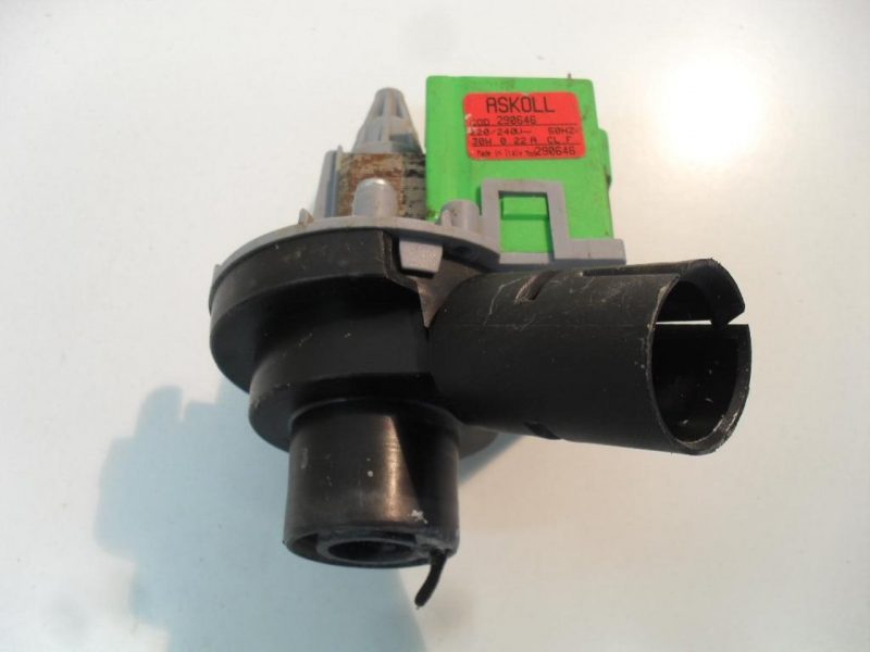 Pompa scarico lavastoviglie Whirlpool ADG 684/6 cod 290646