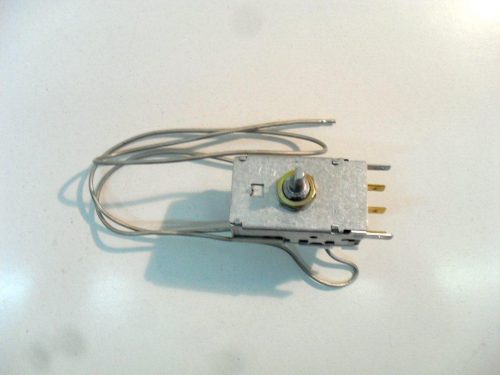 4992 -- 000 (5096) 226230705 termostato frigorifero electrolux fi 250/2 tb