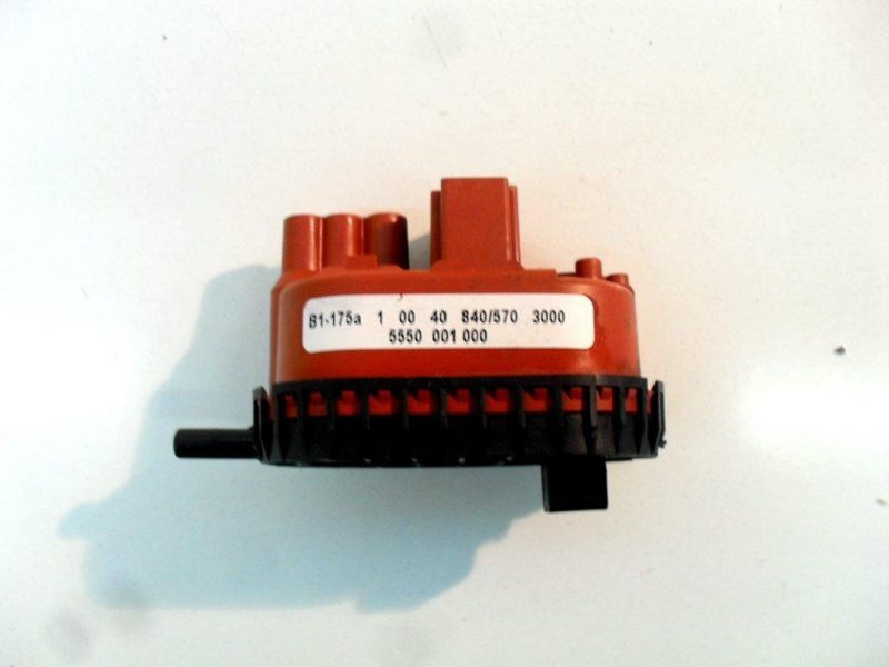 5687 -- 000 (5673) 5550001000 pressostato lavatrice bosch b1wtv3801a/02
