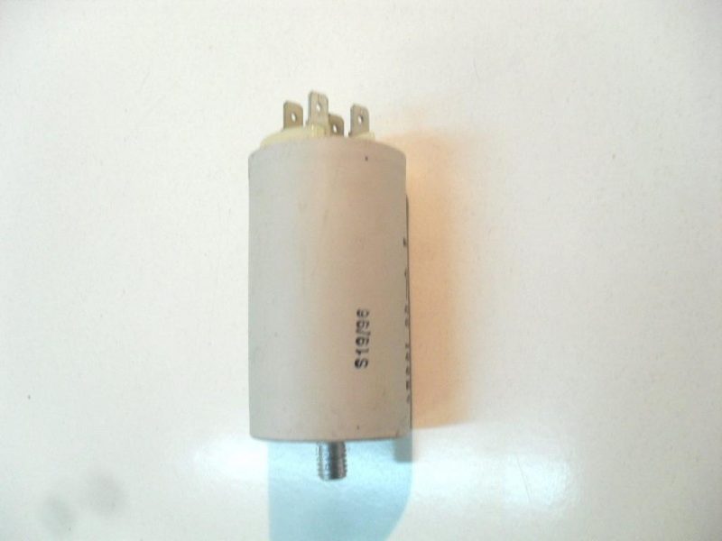 Condensatore lavatrice Ariston  AF546 t cod 16.10.23..