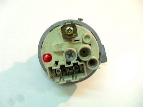 Pressostato lavastoviglie Miele G 572 cod 5380950