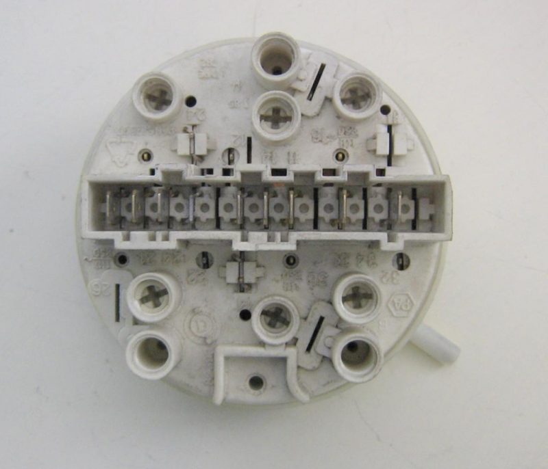 132141920 / 7930025   pressostato   lavatrice zoppas p1200emd