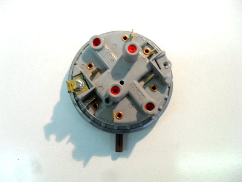Pressostato lavastoviglie Ardo LS 9212B-1 cod 52000390110050