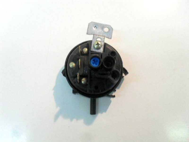 5869 -- 000 (5855) 140/117 pressostato lavatrice rex rl 83 s