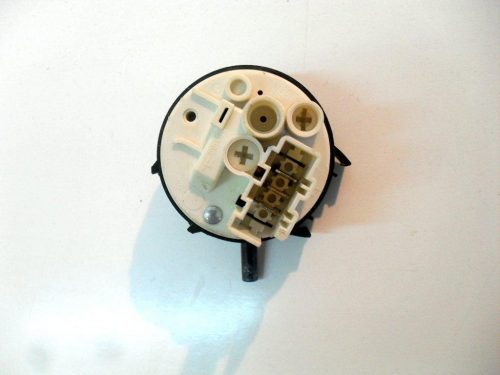 Pressostato lavastoviglie Ariston LI 675 DUO cod 37650023