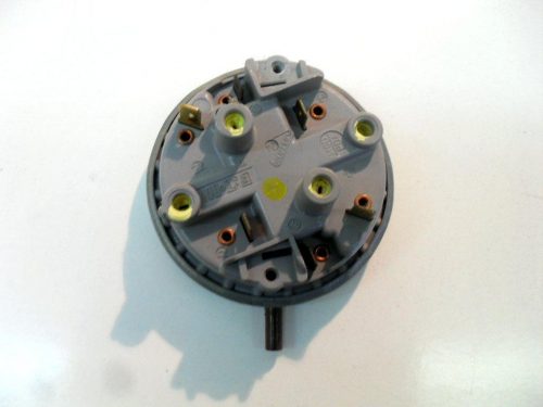 125.26291.8642   pressostato   lavatrice zerowatt 040