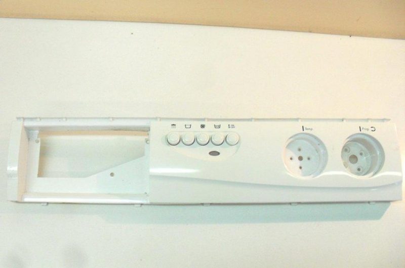 frontale   selettori    lavatrice WegaWhite w450t
