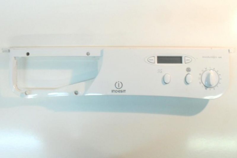 16200049806   frontale   lavatrice indesit we8