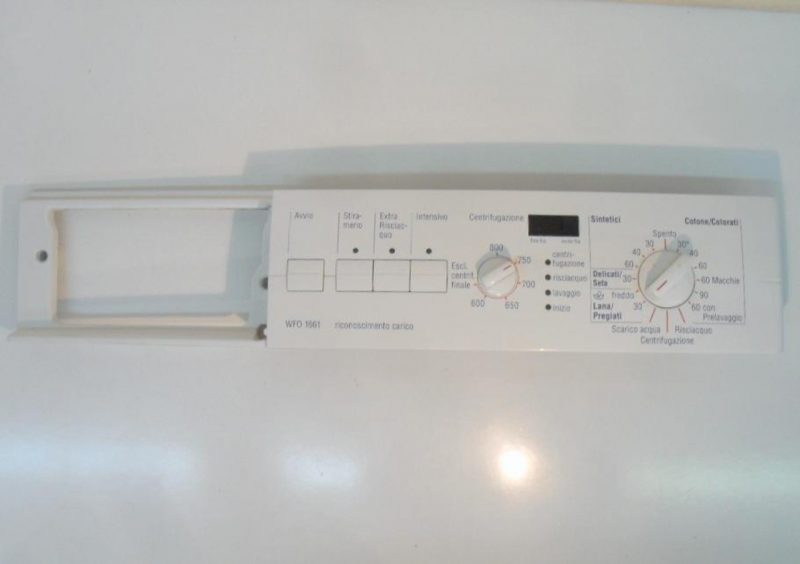 5560001451   frontale   lavatrice Bosch wfo1661