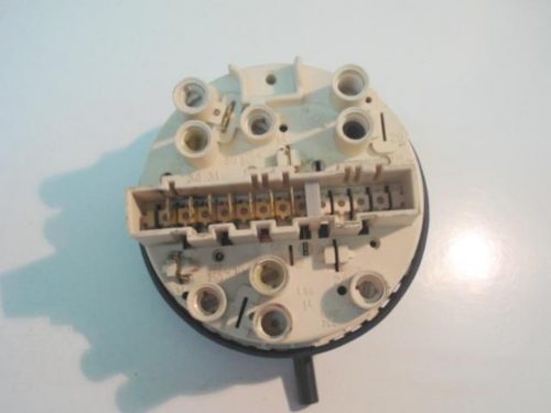 3065032aa6    pressostato   lavatrice bosch wfm3040ie/01, wfm1030ie/04