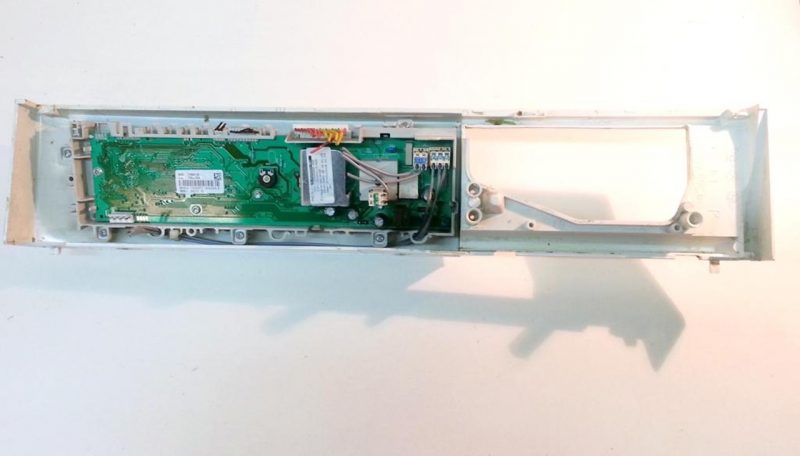 719601-06 / 1324242544   frontale   lavatrice rex electrolux rwf8142w