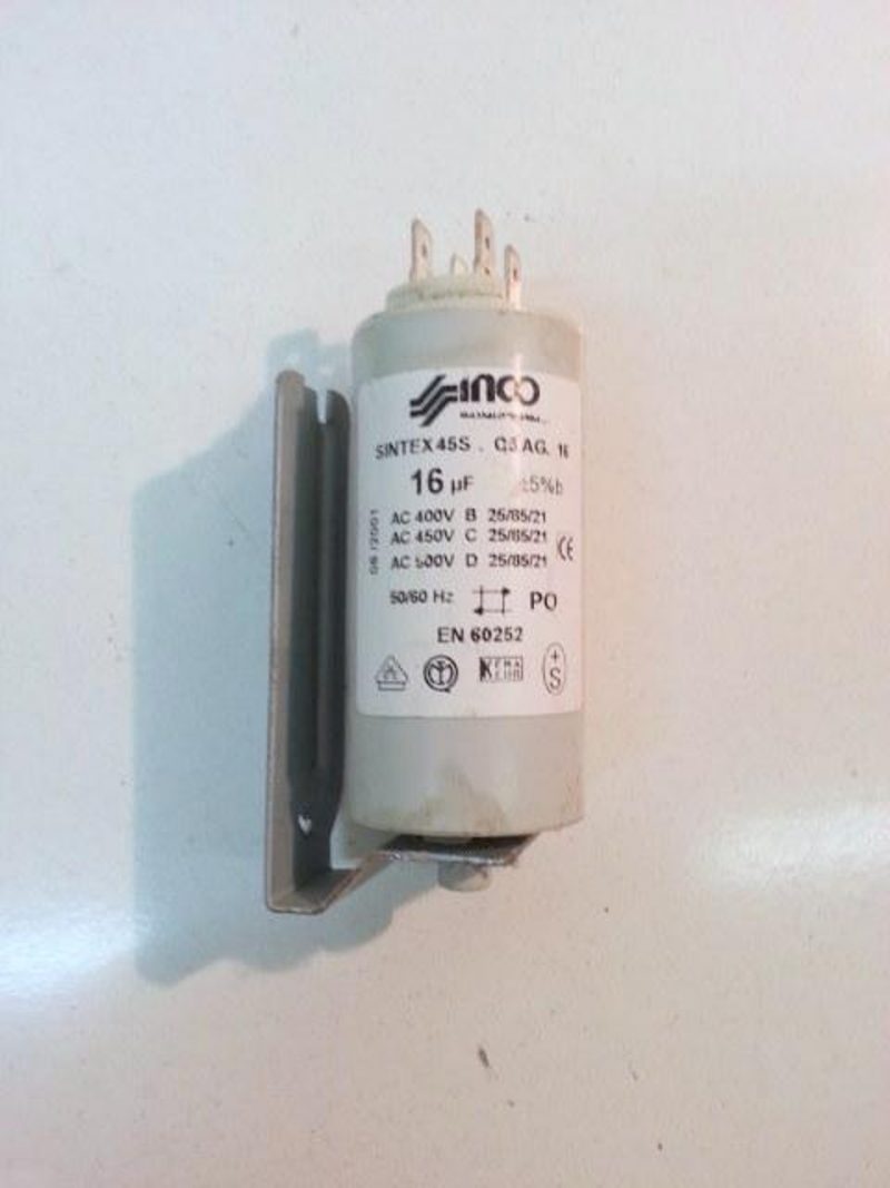 Condensatore lavatrice Ariston AB63 cod en60252