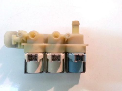 7853 -- 000 (7872) Elettrovalvola lavatrice Ariston AML89 cod 13506