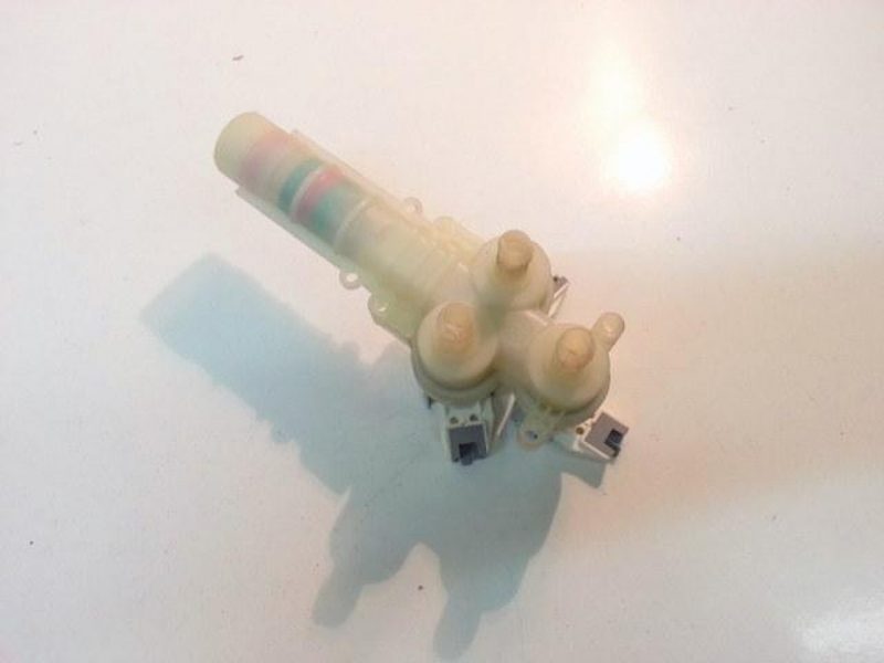 Elettrovalvola lavatrice Ariston ET 1400