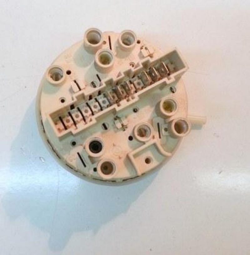 124533560   pressostato   lavatrice zoppas po86