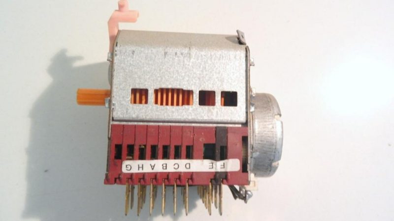 Timer lavatrice Indesit WGS 633 cod 160006721.02