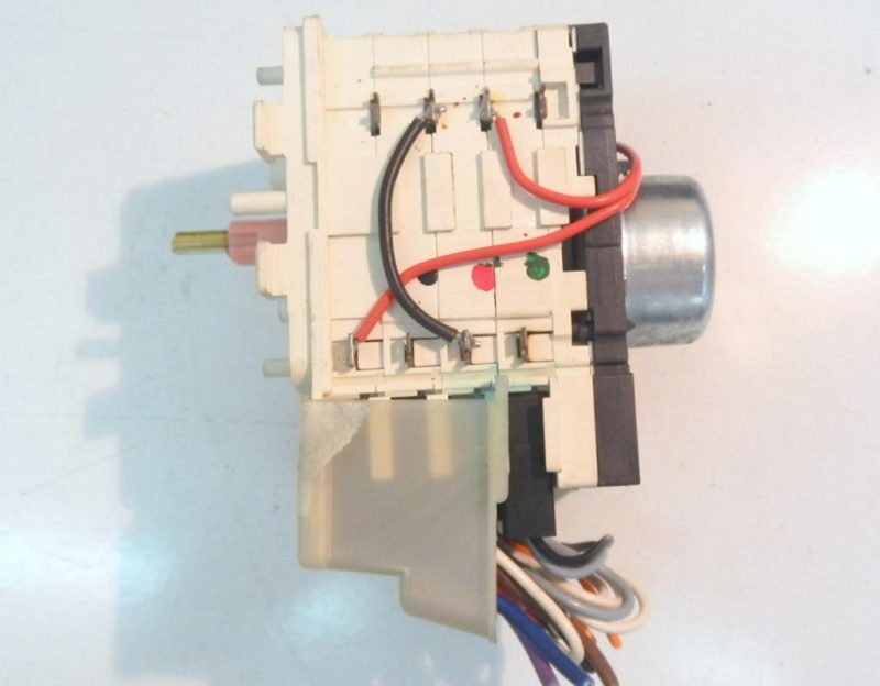 Timer lavatrice Ignis AWM 402 cod 461971037942
