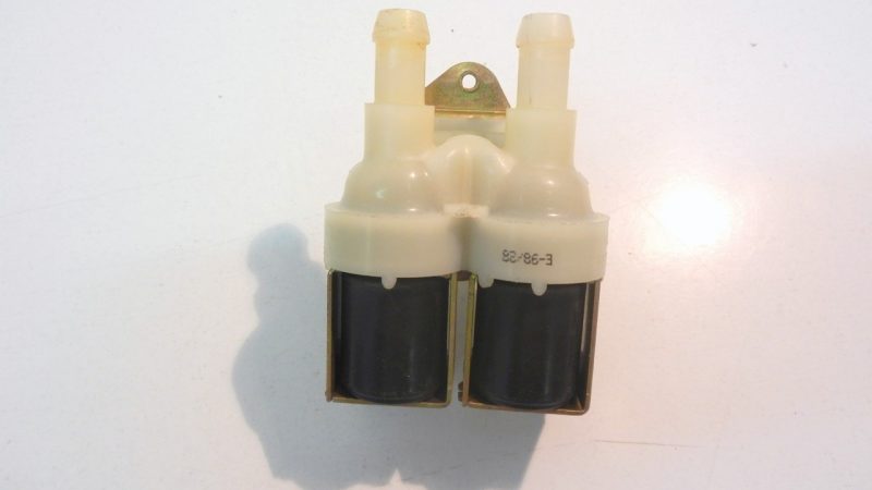 Elettrovalvola lavatrice Ariston BAS607T6X cod e-98/28