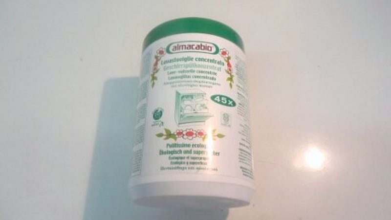 detergente per lavastoviglie igienizzante totalmente ecologico super pulente, elimina gli odori