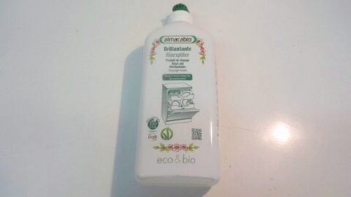 brillantante, coadiuvante di lavaggio previene la formazione di alonature durante l'asciugatura