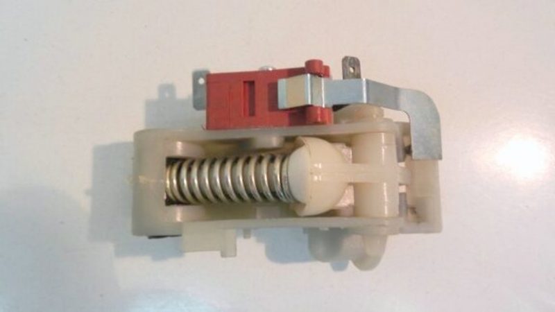 t125    bloccaporta   lavastoviglie smeg st 720