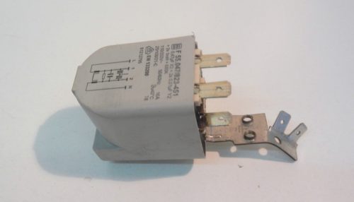 9264 -- 000 (9318) Condensatore lavatrice Hoover HN33 5654-30F.47/823-451 cod f.55.047/823-451